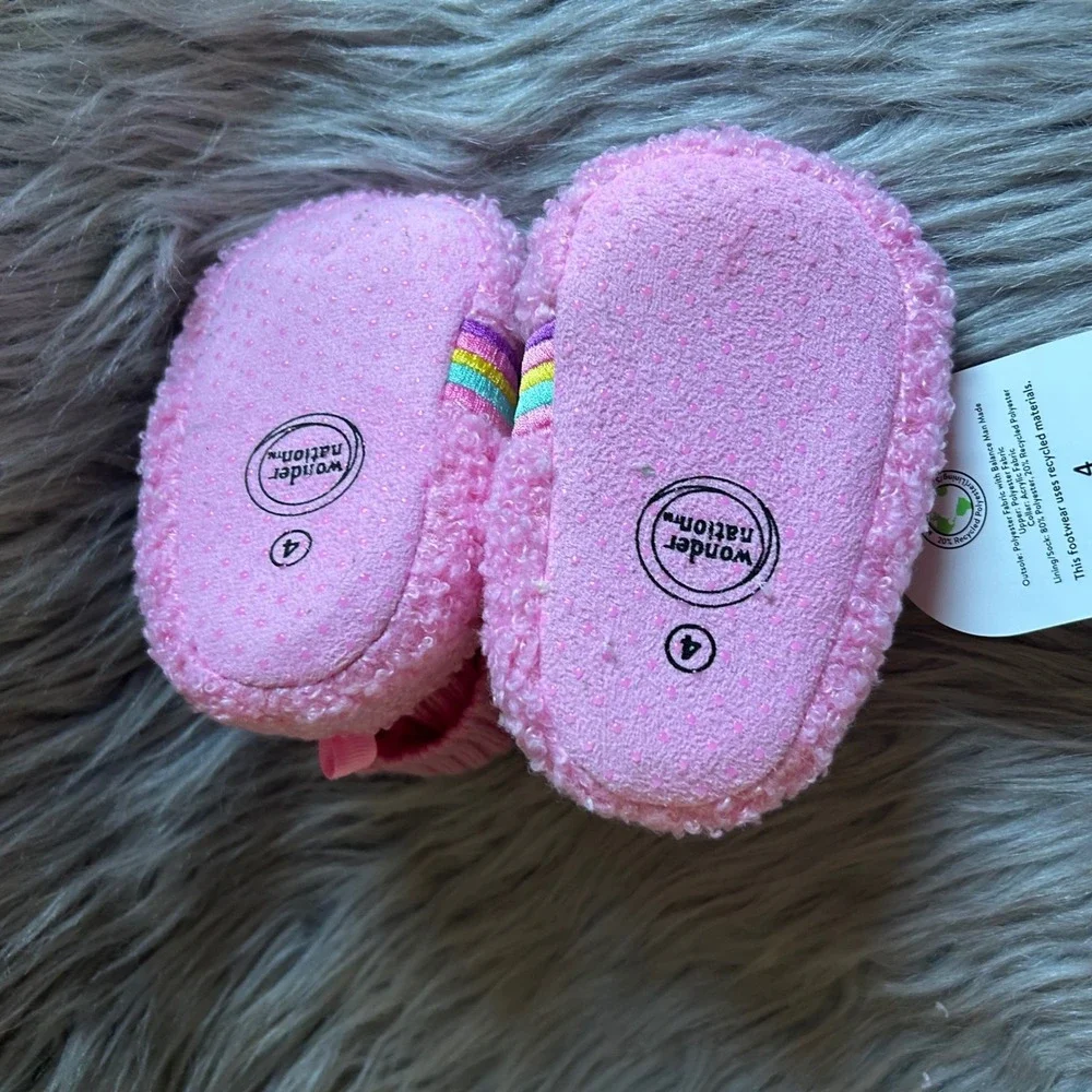 Wonder Nation Slippers Baby Girls Size 4 Pink Fuzzy Rainbow Shoes 6-12 Months